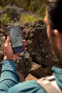 Garmin InReach Messenger Plus Satellite Communicator 25 Garmin InReach Messenger Plus Satellite Communicator -Outdoor Camping b3aa390040 7070 l