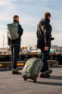 Osprey Transporter 40 Wheeled Duffel Bag -Outdoor Camping b41d3b0082 5272 h