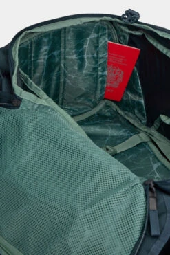 Thule Mens Landmark 60L Travel Pack -Outdoor Camping b42b3b0195 4141 k