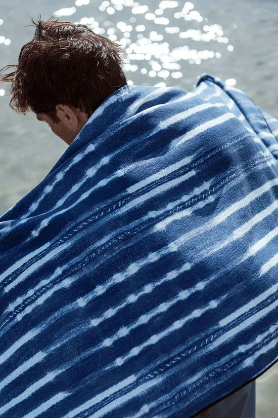 Slowtide Kyoto Performance Quick-Dry Towel 5 Slowtide Kyoto Performance Quick-Dry Towel - Image 3