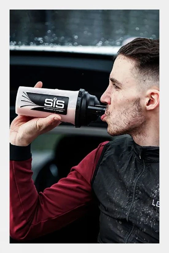 SiS Easy Mix Protein Shaker 700ml 4 SiS Easy Mix Protein Shaker 700ml - Image 2