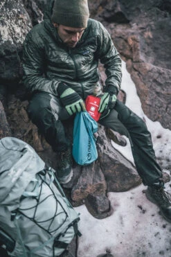 LIFESYSTEMS Trek First Aid Kit -Outdoor Camping e7314023 8989 s