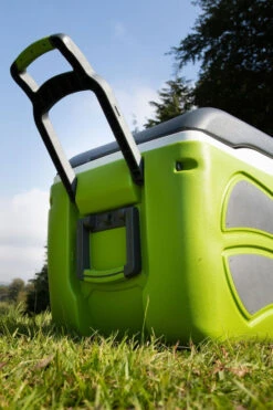 Vango Pinnacle Wheelie Cool Box 45L 17 Vango Pinnacle Wheelie Cool Box 45L -Outdoor Camping g4dj3b0033 5353 h