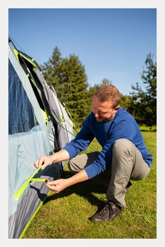 Coleman Meadowood 4L Blackout Tent 7 Coleman Meadowood 4L Blackout Tent - Image 5